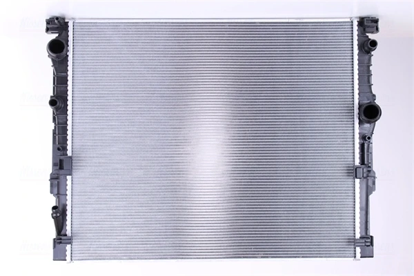 Radiador de esfriamento de motor на BMW 7 (G11, G12)