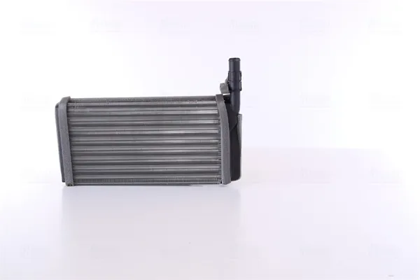 Radiador de forno (de aquecedor) 70011 Nissens