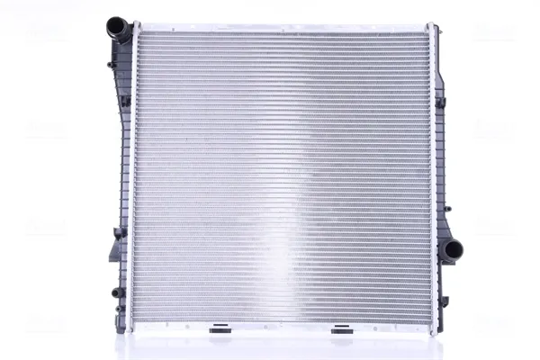 Radiador de esfriamento de motor 60788A Nissens