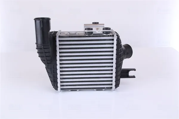 Radiador de intercooler 96661 Nissens