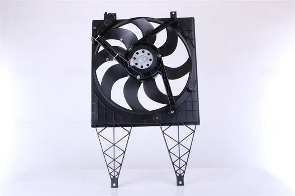 Ventilador elétrico de aparelho de ar condicionado montado (motor + roda de aletas) 85797 Nissens