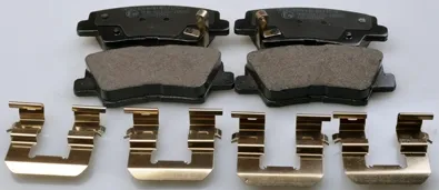 Sapatas do freio traseiras de disco B111279 Denckermann