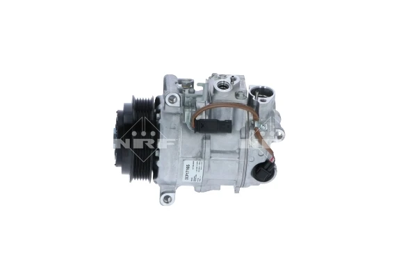 Compressor de aparelho de ar condicionado на Mercedes C (W204)