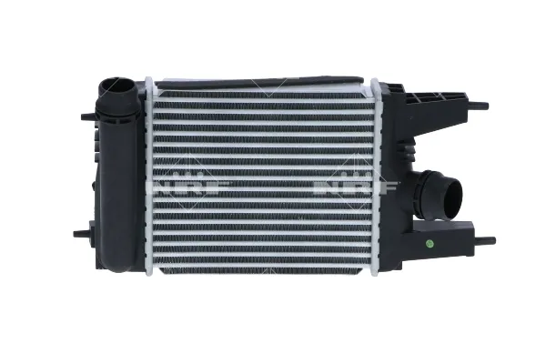 Radiador de intercooler Nissan JUKE NMUK