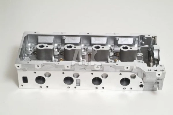 Cabeça de motor (CBC) на Mercedes Sprinter (901, 902)