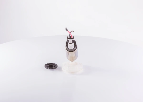 Bomba de combustível elétrica submersível para Mazda 323 (BJ)