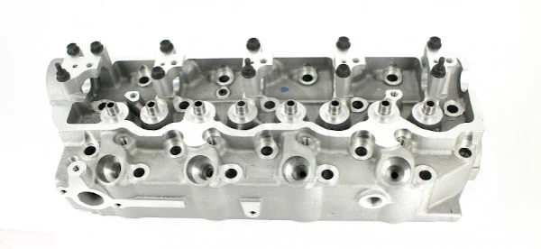Cabeça de motor (CBC) para Mitsubishi L 200 (K60, K70)