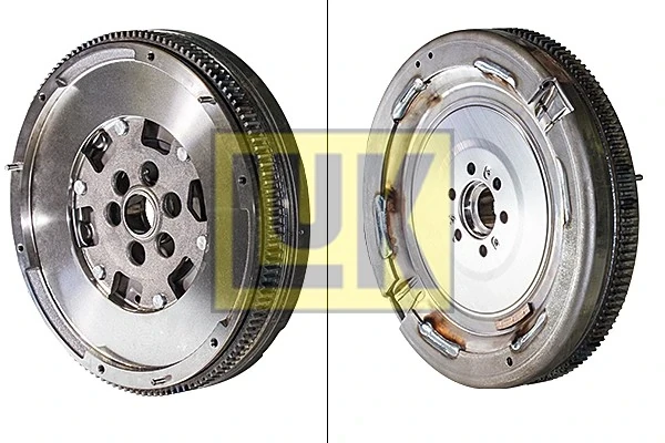 1120A090 Mitsubishi volante de motor