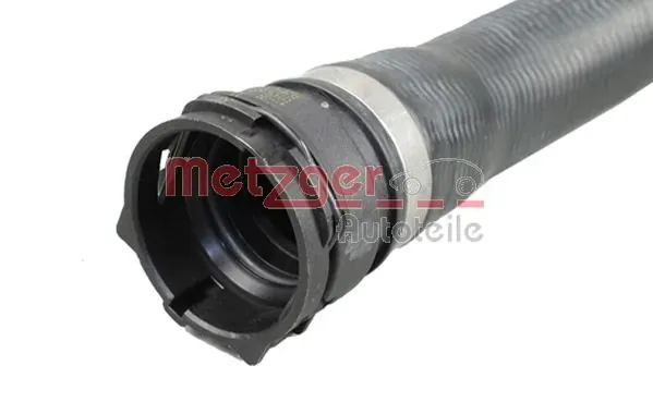 Mangueira (cano derivado) inferior do radiador de esfriamento 2420877 Metzger