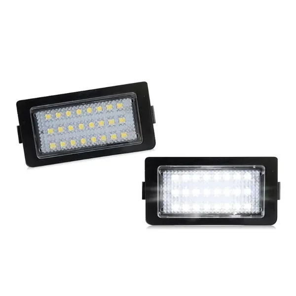 Lanterna da luz de fundo de matrícula traseira 63268352424 BMW