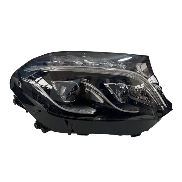 Luz direita 1668202400 Mercedes
