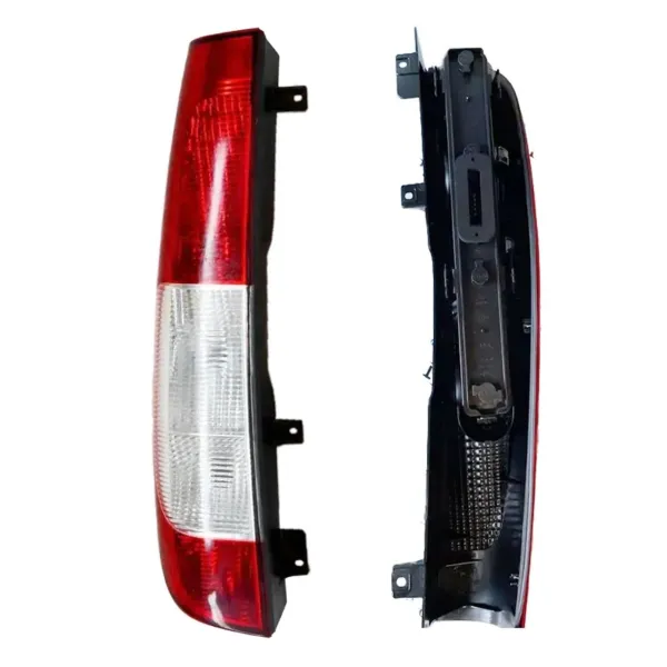 Lanterna traseira esquerda 6398201664 Mercedes