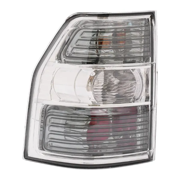 Lanterna traseira esquerda 8330A597 Mitsubishi
