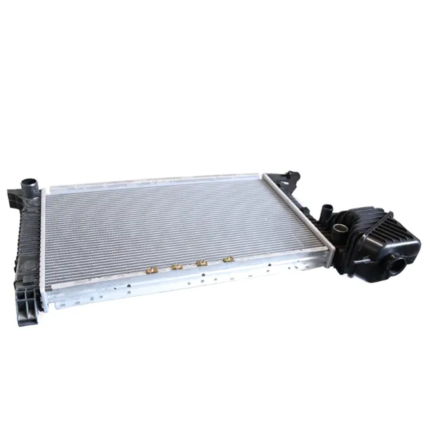 Radiador de esfriamento de motor A9015003900 Mercedes