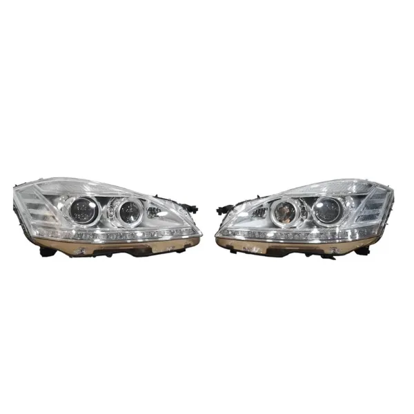 Luz direita A2218201659 Mercedes