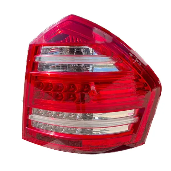 Lanterna traseira esquerda A1648203564 Mercedes