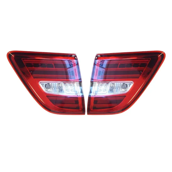 Lanterna traseira esquerda externa A1669067501 Mercedes