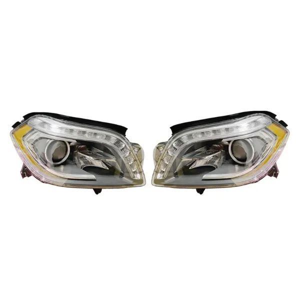 Luz esquerda A1668205761 Mercedes