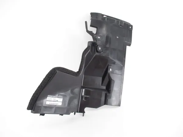 Conduto de ar (defletor) direito do radiador 628223YU0A Nissan/Infiniti