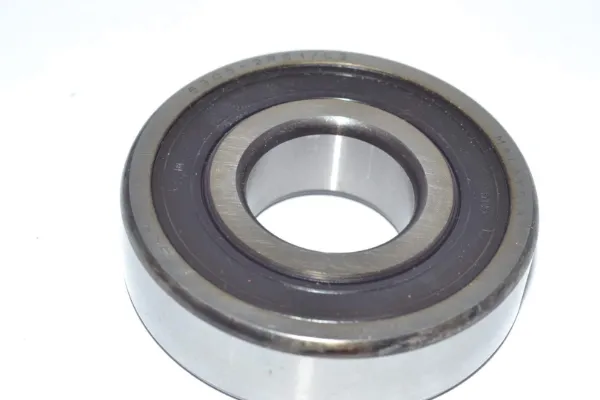 Rolamento de suporte da árvore primária da Caixa de Mudança (rolamento de centragem de volante) 63052RS1 SKF
