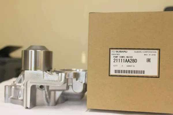 Bomba de água (bomba) de esfriamento 21111AA280 Subaru