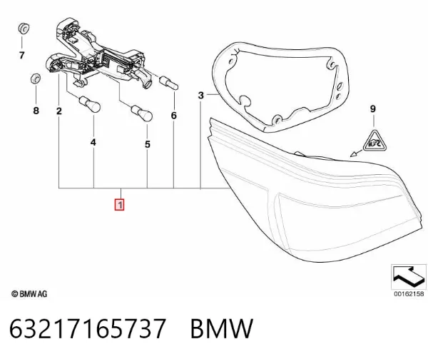 Lanterna traseira esquerda externa 63217165737 BMW