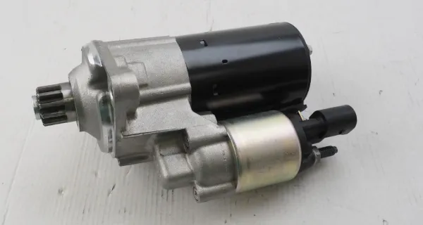 Motor de arranco 02E911023S VAG