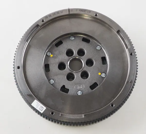 Volante de motor 04L105266AJ VAG