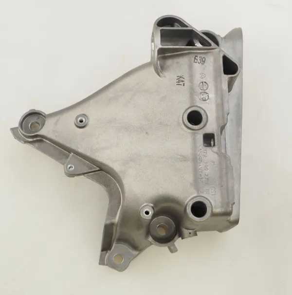 Consola de coxim (apoio) direita de motor 05E199275E VAG