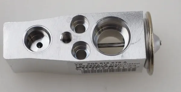 Válvula TRV de aparelho de ar condicionado 2Q0816679A VAG