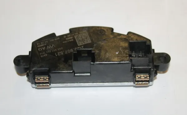 Resistor (resistência) de ventilador de forno (de aquecedor de salão) 2Q0907521 VAG
