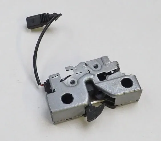 Fecho da capota 57B823509 VAG