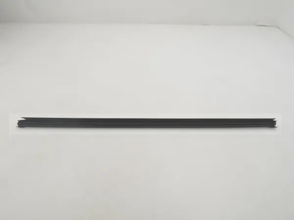 Compactador interno de vidro da porta dianteira esquerda (chapa) 5H4837479 VAG