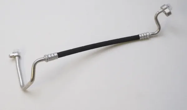 Mangueira de aparelho de ar condicionado, desde o compressor até o radiador 5Q0816721AA VAG