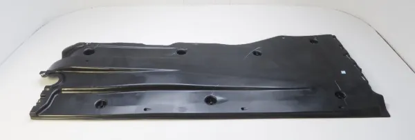 Proteção de fundo direita 5Q0825202AR VAG