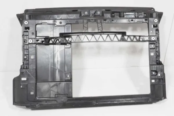 Suporte do radiador montado (painel de montagem de fixação das luzes) 6C0805588J VAG