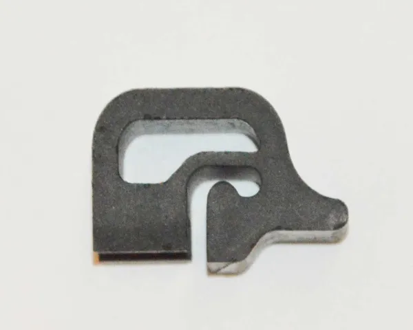 Pára-choque (grade de proteção) da capota 6U0823481 VAG