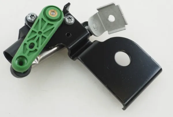 Sensor dianteiro direito do nível de posição de carroçaria 7LA941273 VAG
