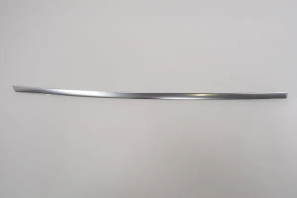 Moldura de vidro deslizante da porta traseira esquerda 80A839643G VAG