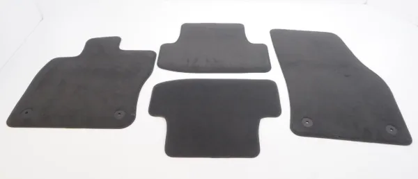 Tapetes dianteiros + traseiros, kit 81B863011AQA5 VAG
