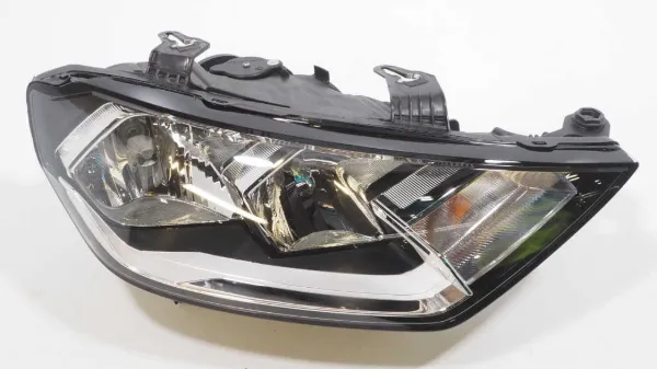 Luz direita 82A941004 VAG