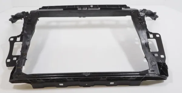 Suporte do radiador montado (painel de montagem de fixação das luzes) 83A805594J VAG