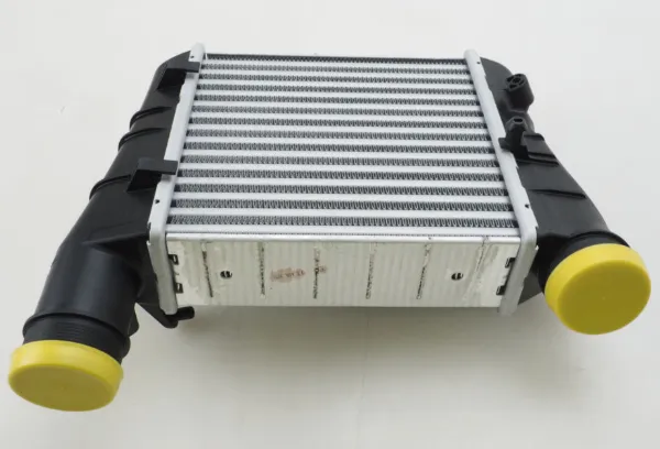 Radiador de intercooler 8E0145805AA VAG