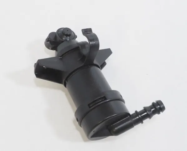 Suporte do injetor de fluido para lavador das luzes (cilindro de elevação) 8P0955101 VAG