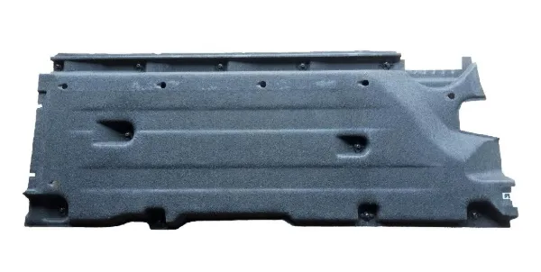 Proteção de fundo direita 8U0825208 VAG