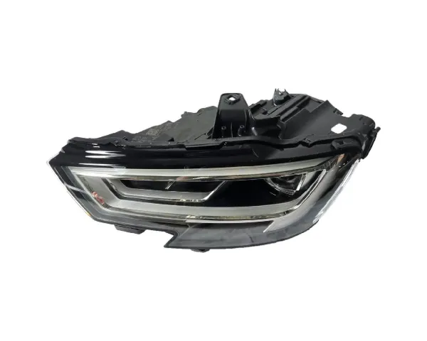 Luz esquerda 8V0941773C VAG