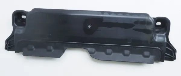 Proteção de fundo traseira esquerda 8V5825230A VAG