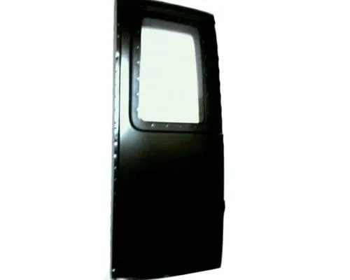 Porta batente traseira direita de furgão 901003757R Renault (RVI)