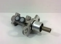 Cilindro mestre do freio T113505010 Chery