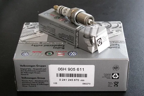 Vela de ignição Skoda Yeti 5L, 5L1, 5L2, 5L6, 5L7